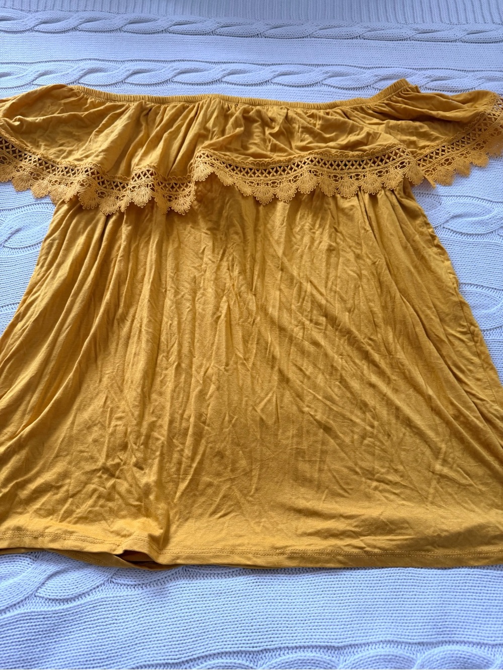 Women's Mustard Yellow Off-Shoulder Lace Trim Top Size 0XL - Picture 9 of 12